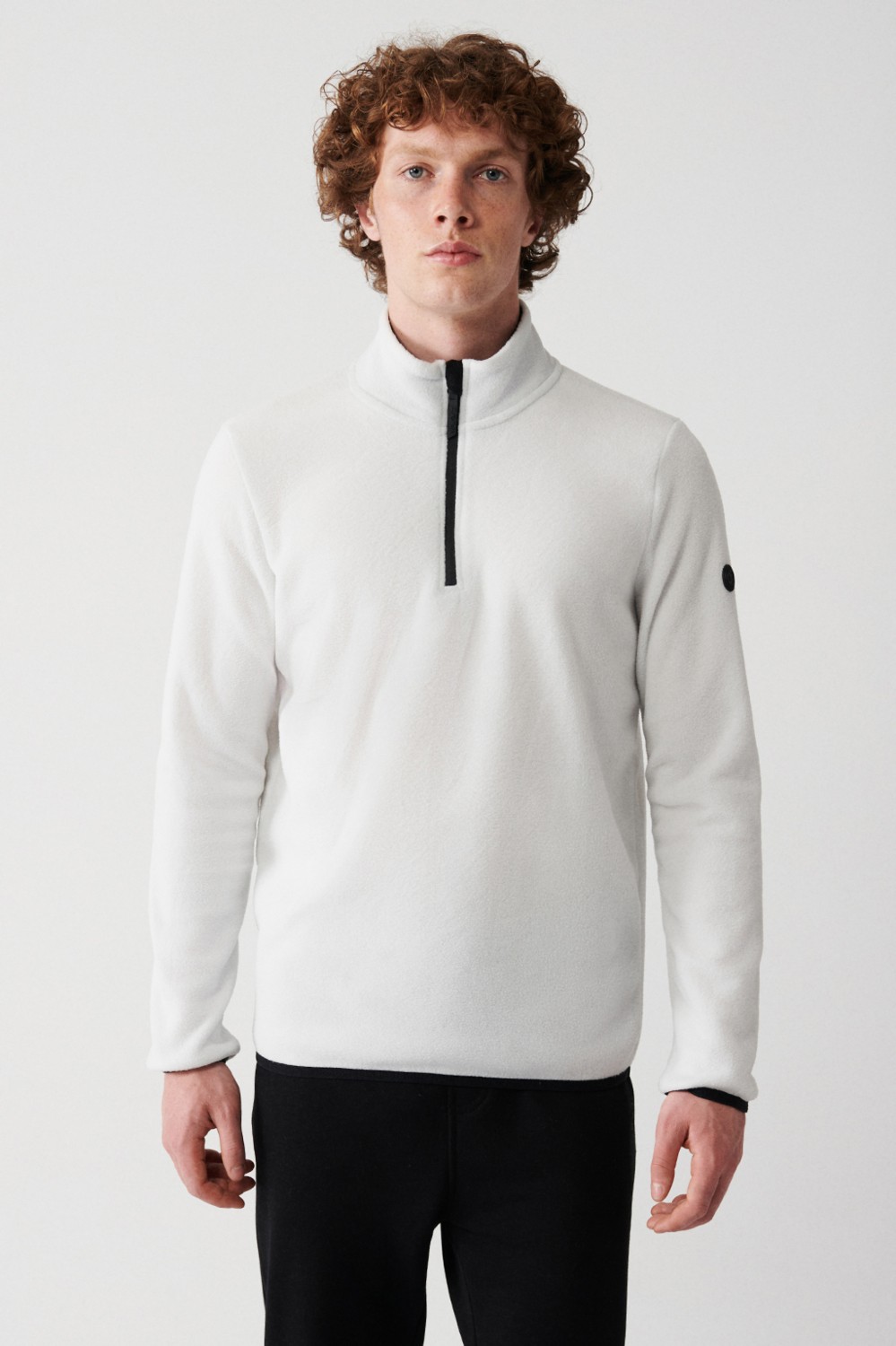 AVVA Erkek Siyah Dik Yaka Fermuarlı Soft Touch Polar Regular Fit Sweatshirt E001068