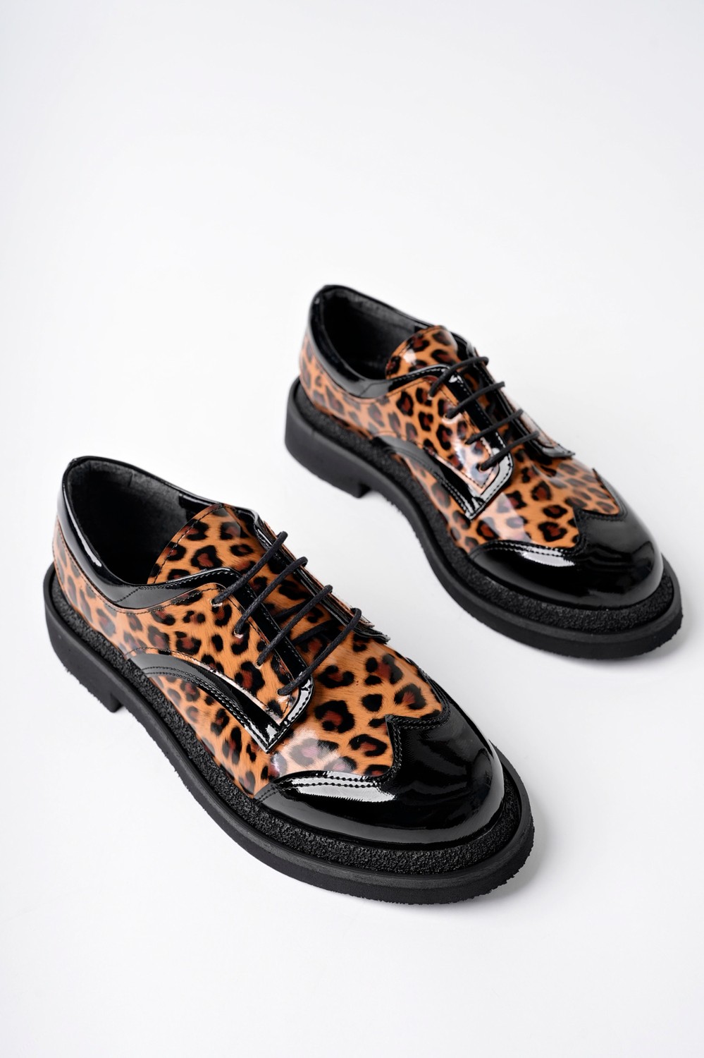 MARSHETTA Leopatra Model Leopar Desenli Siyah Rugan Kadın Günlük Oxford Bağcıklı Ayakkabı