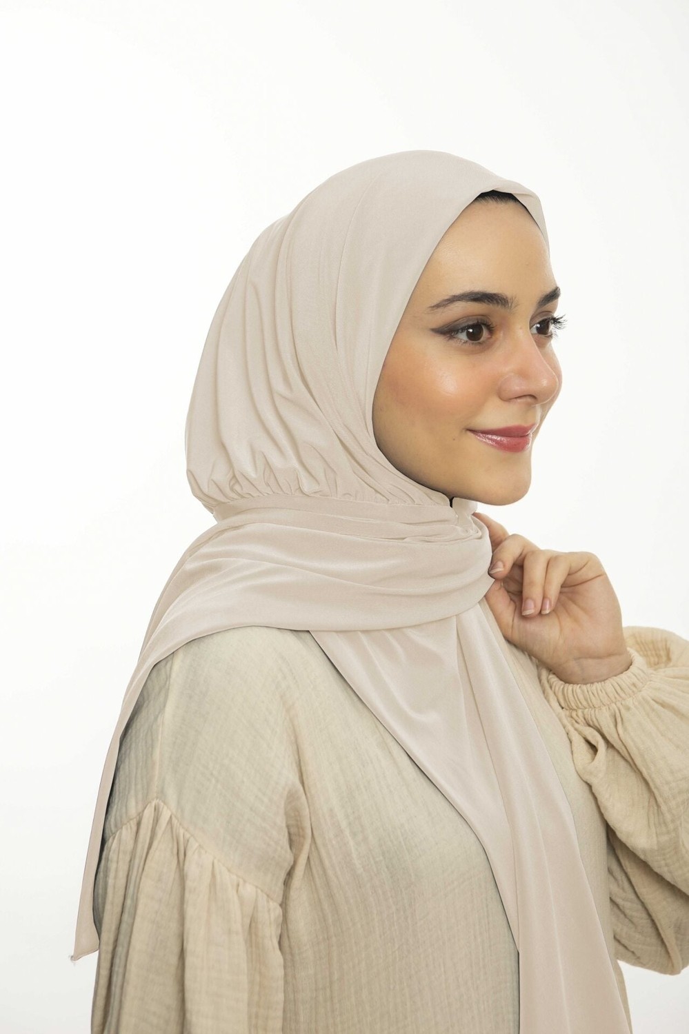 Loggia Hazır Pratik Penye Çıtçıtlı Şal - Geçmeli Geçme Tesettür Kadın Shawl Siyah