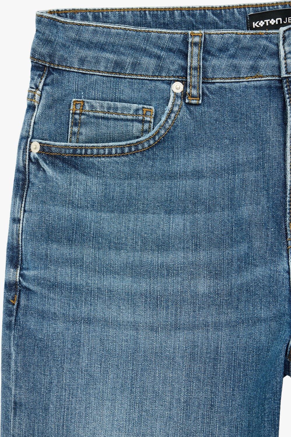 Koton Normal Bel Pamuklu Bermuda Slim Fit Jean Şort görsel 7