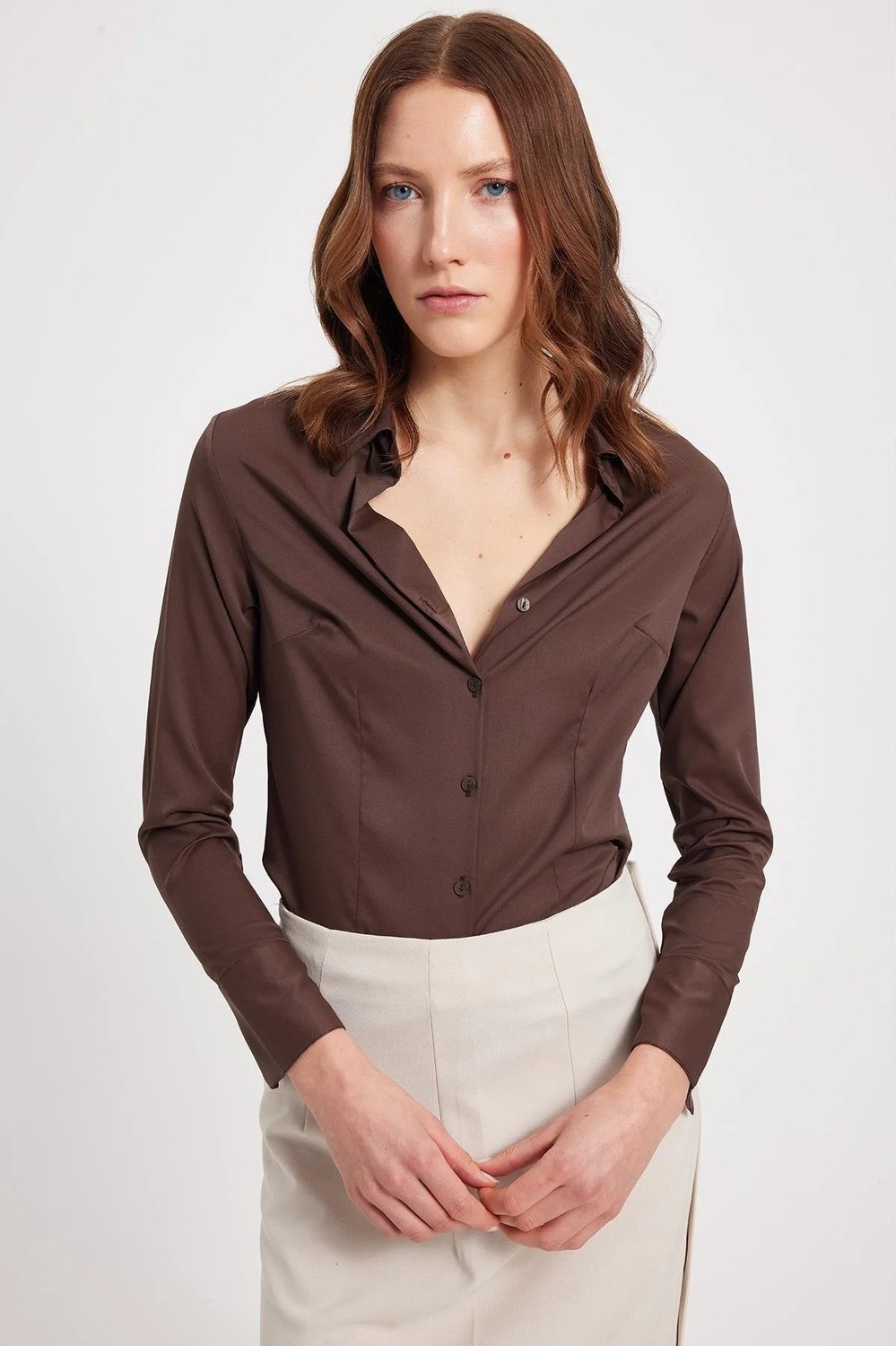 Tudors Kadın Slim Fit Dar Kesim Klasik Yaka Uzun Kollu Kahverengi Gömlek görsel 8