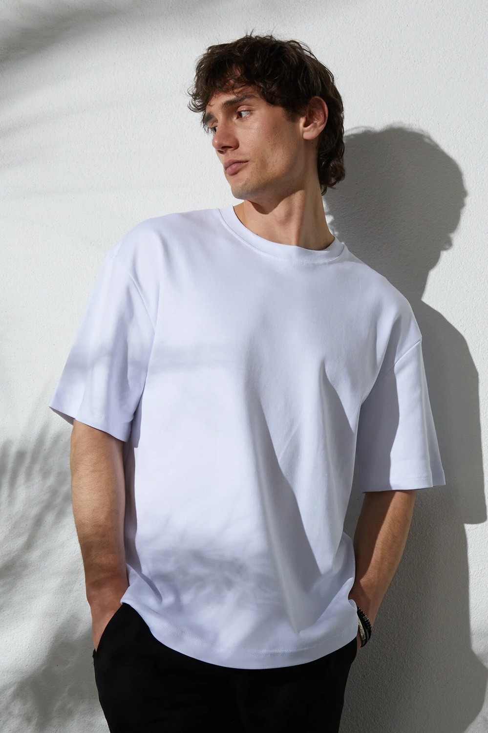 Tudors Unisex Oversize Geniş Kesim %100 Pamuk Yumuşak Dokulu Basic Bisiklet Yaka Beyaz Tişört görsel 4