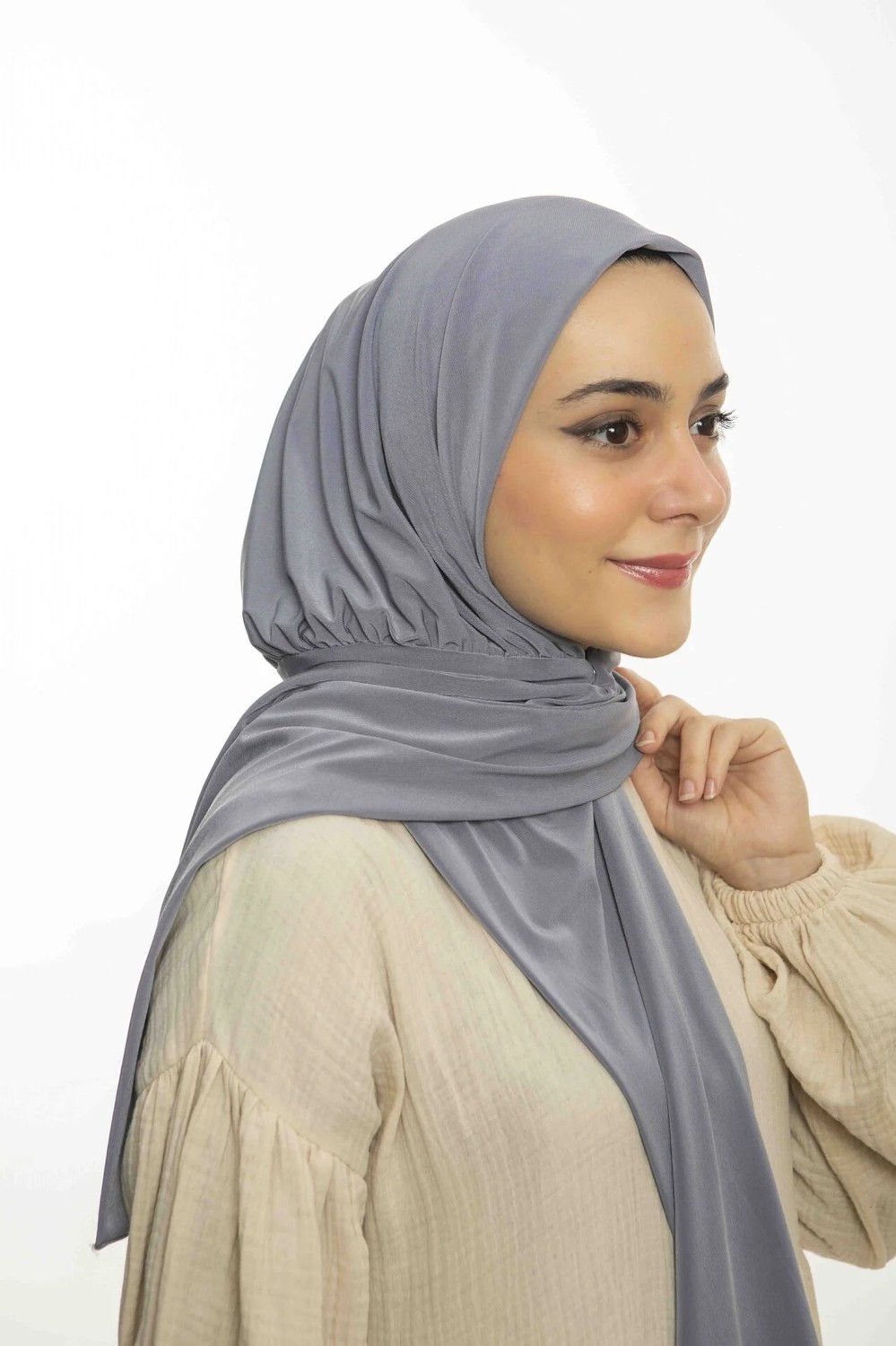 Loggia Hazır Pratik Penye Çıtçıtlı Şal - Geçmeli Geçme Tesettür Kadın Shawl Siyah