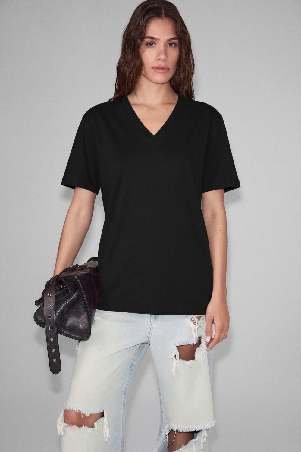Ethiquet Sheane Kadın %100 Organik Pamuk Derin V Yakalı Comfort Fit Vizon T-Shirt