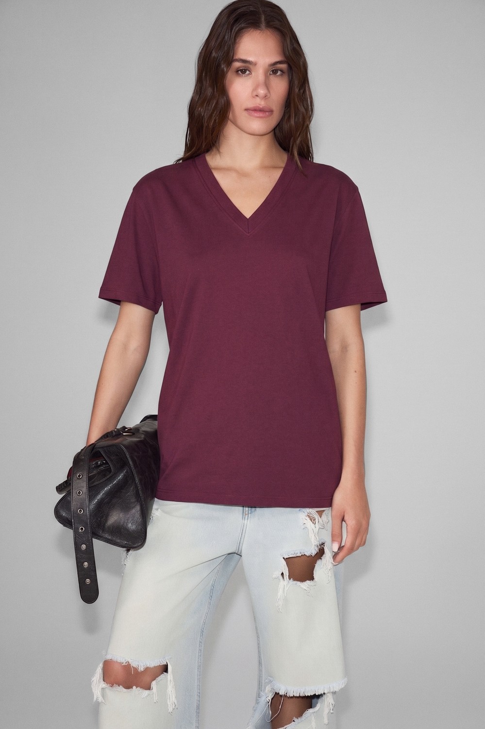 Ethiquet Sheane Kadın %100 Organik Pamuk Derin V Yakalı Comfort Fit Vizon T-Shirt