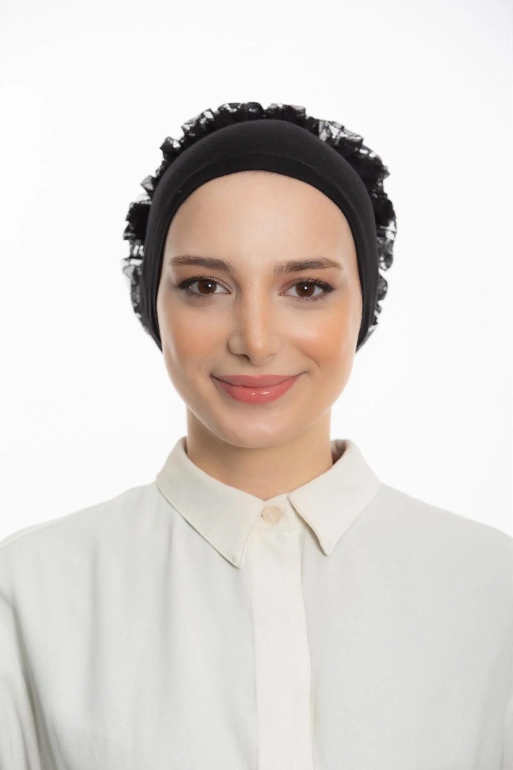 Flora Tekstil Luks Fırfırlı ( Dantelli ) Bağlamalı Bone - Önü Dikişlidir görsel 8