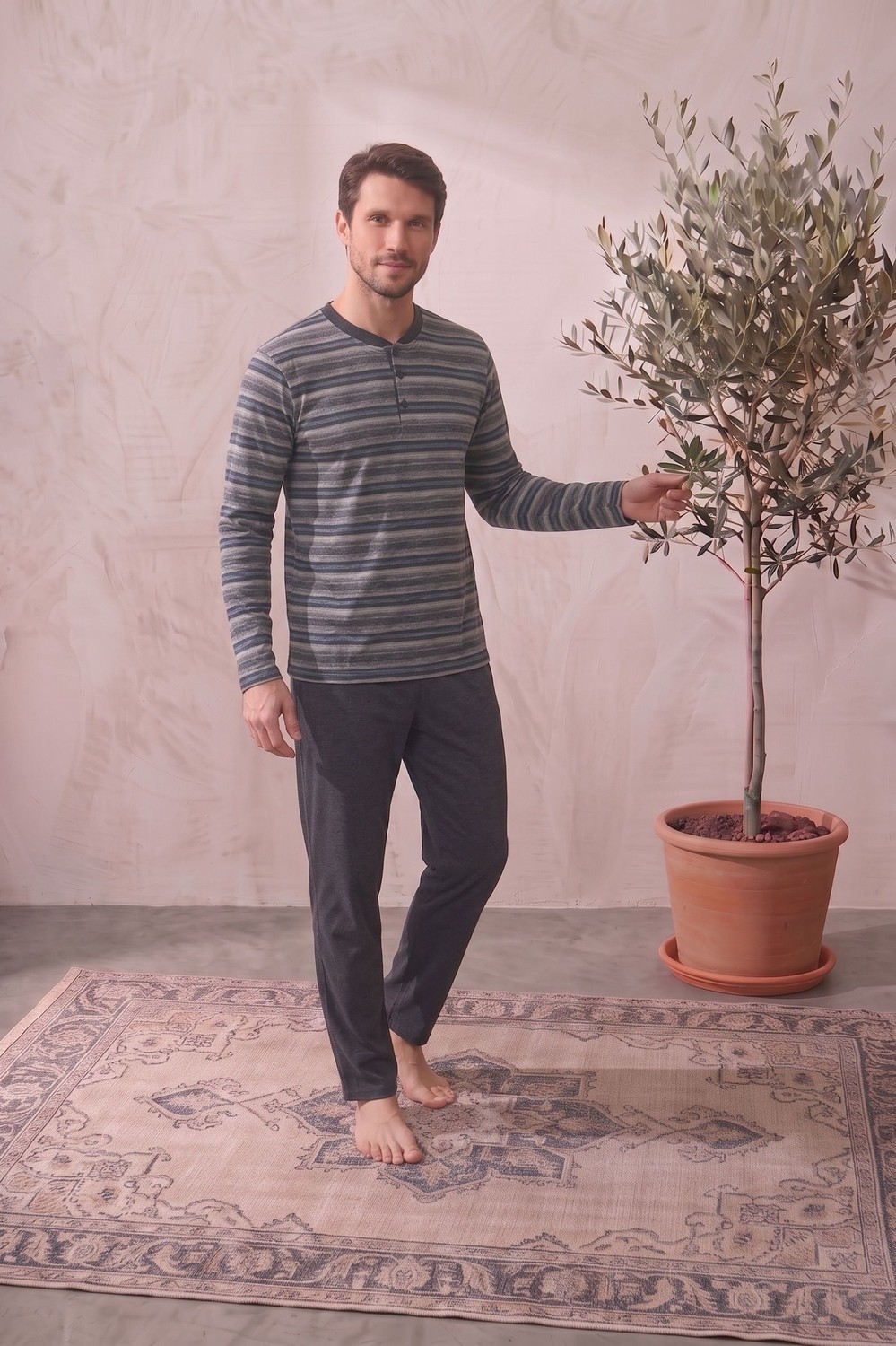 Farya Home Pamuklu Düğmeli Yaka Uzun Kollu Çizgili Erkek Pijama Takımı görsel 3