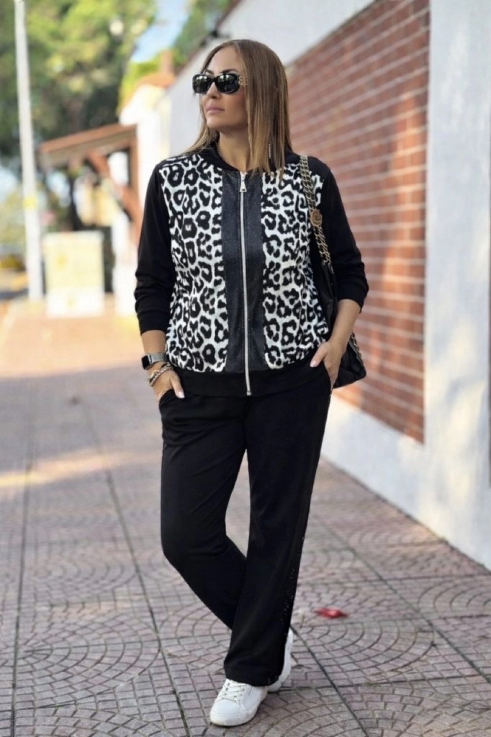 Pileli Store Kadın Uzun Kollu Önden Fermuarlı Leopar Desenli Viskon Iki Iplik Bluz ve Pantolon Ikili Takım