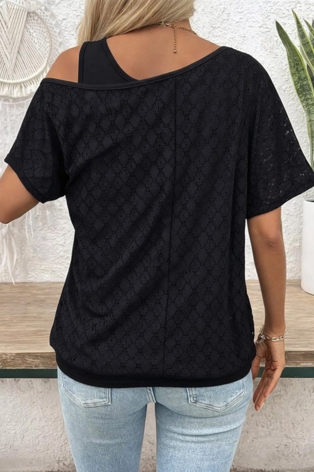Pileli Store Kadın Askılı Yuvarlak Yaka Viskon Atlet ve Yarasa Kollu Omuzdan Açık Dantel Bluz Ikili Takım görsel 3