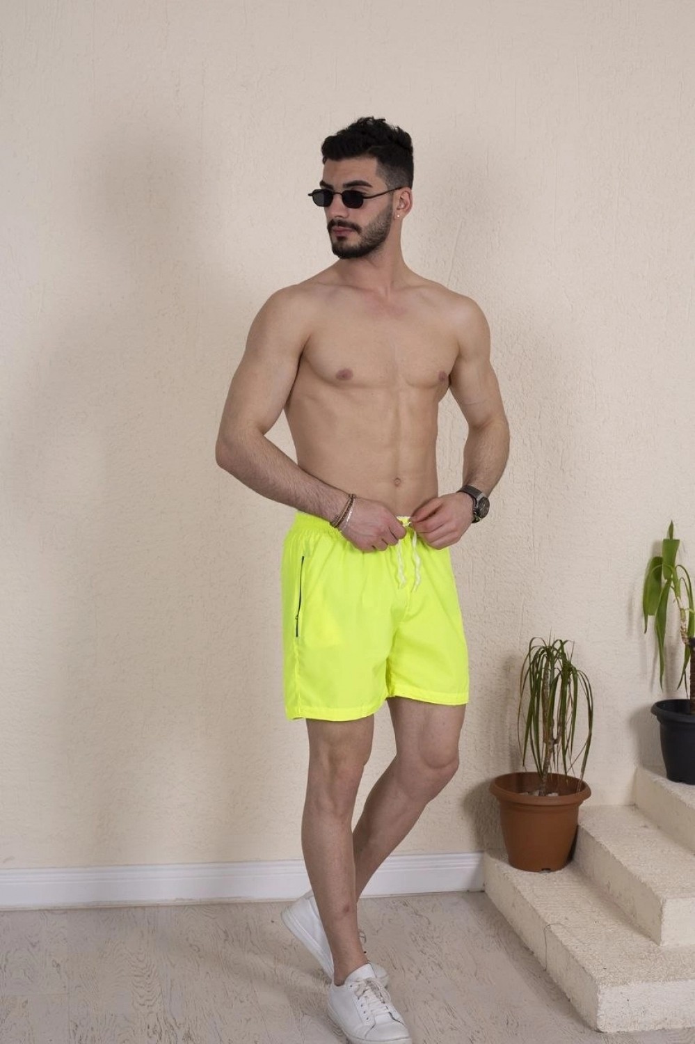 Pileli Store Erkek Deniz Şortu Fermuarlı Cepli File Astarlı - Neon Yeşili görsel 3