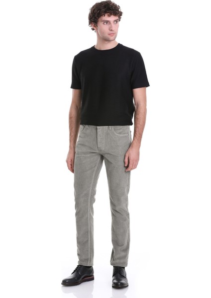 Yeşil Dinamik Fit Düz 5 Cep Casual Kadife Pantolon