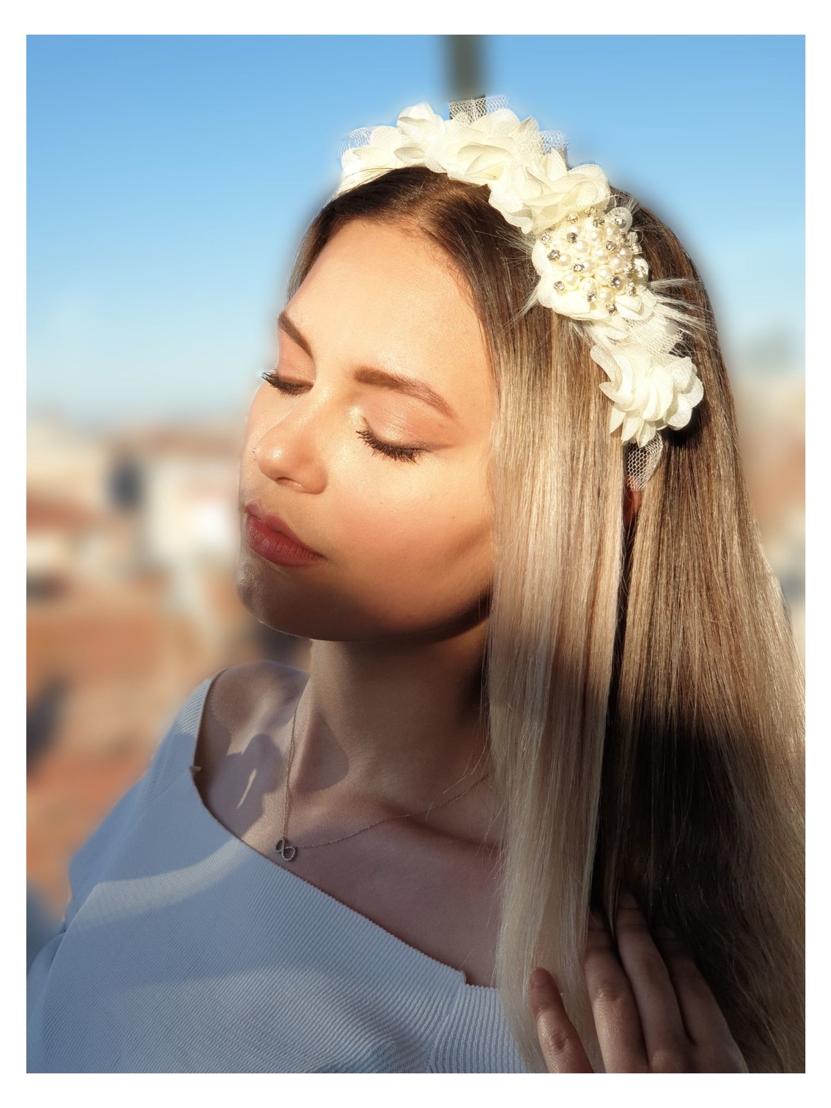 Melkady 232A - Çiçekli Şık Broşlu Taç, Lohusa Tacı, Frida, Özel Gün Tacı