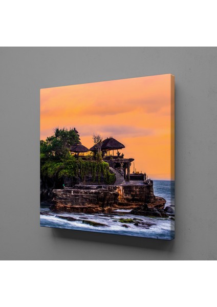 Dalgalar Arasında Butik Kafe 130X130CM