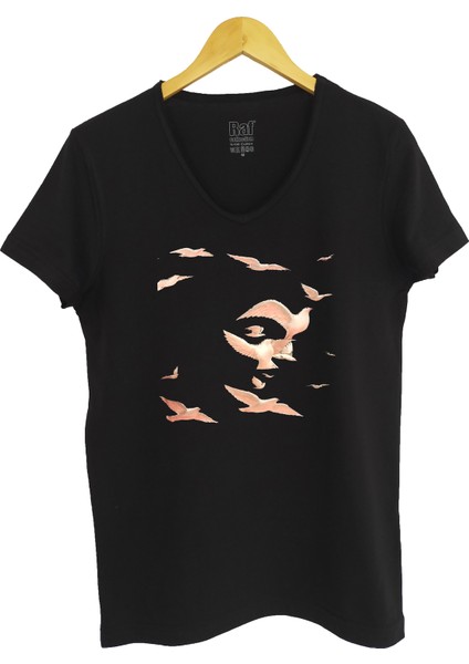 Siyah V Yaka Unisex Slim Fit Dijital Baskılı T-Shirt fiyatları