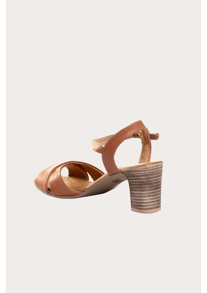 Taba Deri Kadın Topuklu Sandalet fırsatları