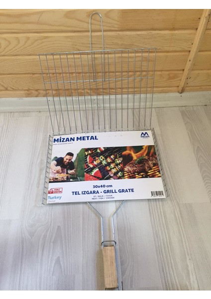 Metal Ağaç Saplı Et Balık Tavuk Izgara Teli 30 x 40 cm fırsatları