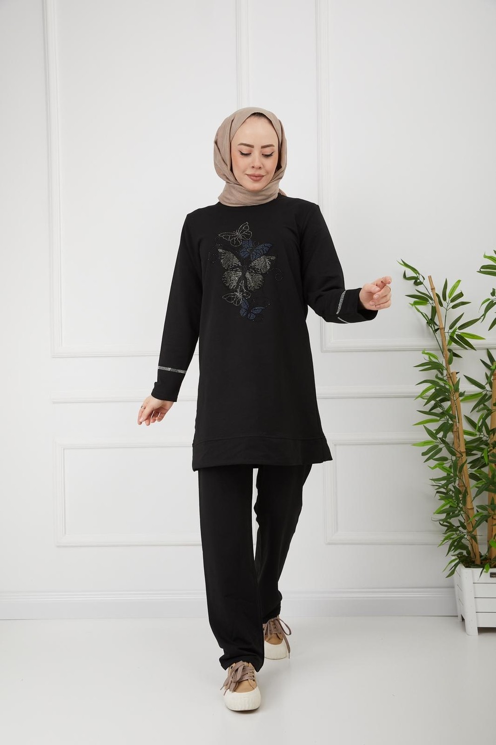 Cng Moda Siyah Kelebek Taşlı Ikili Takım