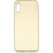 Nevarium Xiaomi Redmi 7A Kılıf Yumuşak Dokulu Silikon + Ekran Koruyucu Cam Gold