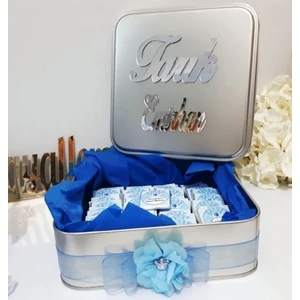 Hayaller Dükkanı Pleksi Isimli Metal Kutu Bebek Çikolatası 50 Li