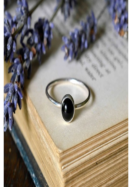 Siyah Oniks Taşlı Gümüş Yüzük 925 Ayar Kadın Takı