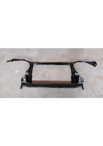 Panel Corolla 02-06 Sedan Ön