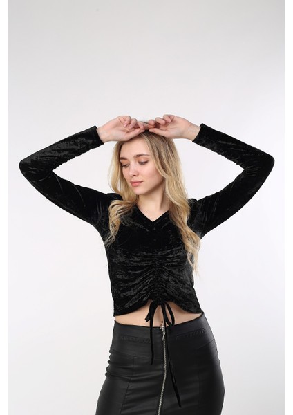 Kadın Siyah Kadife Önü Büzgülü V Yaka Bluz fiyatları