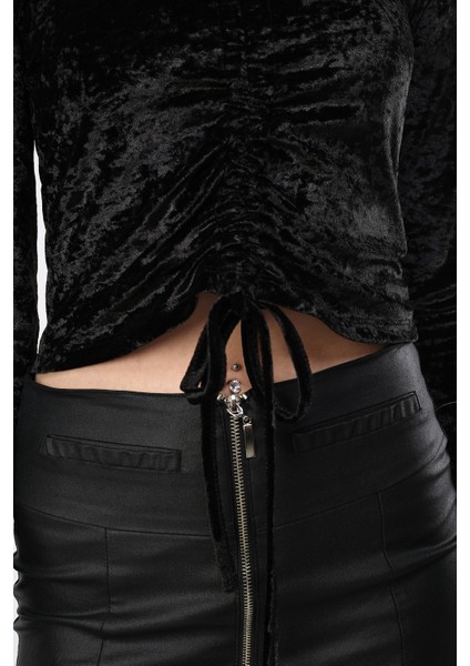 Kadın Siyah Kadife Önü Büzgülü V Yaka Bluz fırsatları