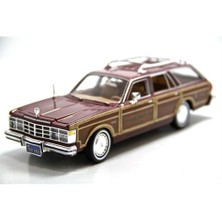 Motormax 1:24 1979 Chrysler Le Baron Town Country -Kahverengi Model Araba