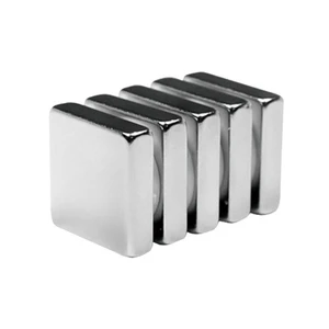 Mıknatıs Avm Kare Neodyum Mıknatıs Güçlü Blok 20x20x5 mm (4lü Paket)