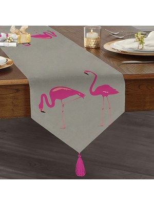 RealHomes Gri Zemin Flamingo Desenli Dijital Püsküllü Şönil Üçgen Runner