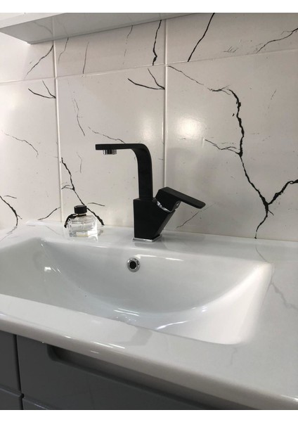 Lunetta Lavabo Bataryası Mat Siyah Kuğu Borulu 103588108