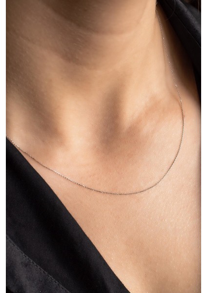 Minimal Altın Kolye