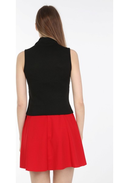 Kadın Siyah Yarım Balıkçı T-Shirt fırsatları