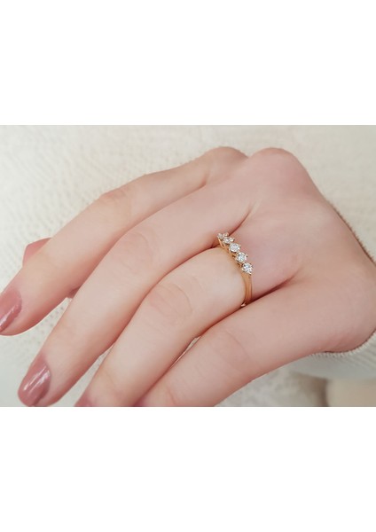 E Renk 0,34 Karat Pırlanta 5 Taş Yüzük 0417R0262 fırsatları