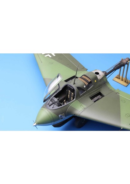 QS001 1/32 Messerschmitt ME163B Uçak Maketi ''komet''