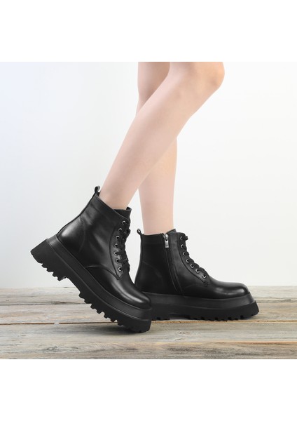 26061 Siyah Kadın Hakiki Deri Spor Bot Siyah fiyatları