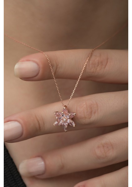 925 Ayar Pembe Lotus Çiçeği Kadın Gümüş Kolye fiyatları