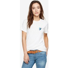 Qivi Sinek Kuşu Sulu Boya Damlacıklı Göğüs Baskılı Beyaz Kadın Tshirt