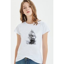 Qivi Amiral Gemisi Çizim Yelkenli Gemi Kalem Baskılı Beyaz Kadın Tshirt