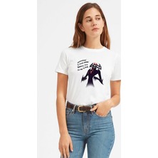 Qivi Samurai Jack Baskılı Beyaz Kadın Tshirt