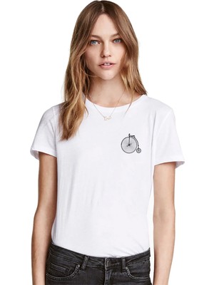 Qivi Bisiklet Büyük Teker Göğüs Baskılı Beyaz Kadın Tshirt