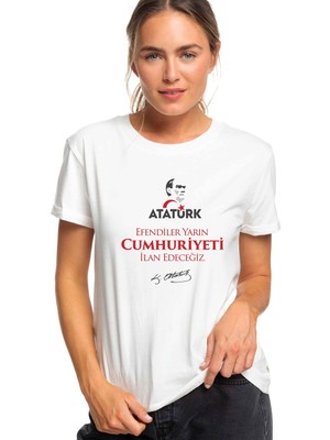 Qivi 29 Ekim Cumhuriyetin Ilanı Baskılı Beyaz Kadın Tshirt