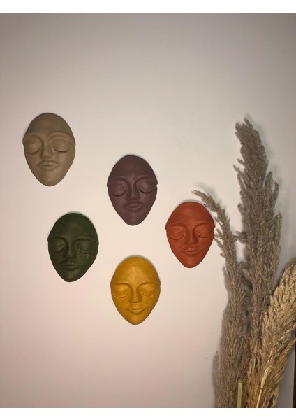 El Yapımı Duvar Maskları 5'li Set