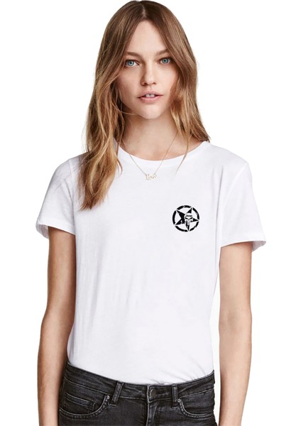 Kuru Kafa Yıldız Sheriff Göğüs Baskılı Beyaz Kadın Tshirt