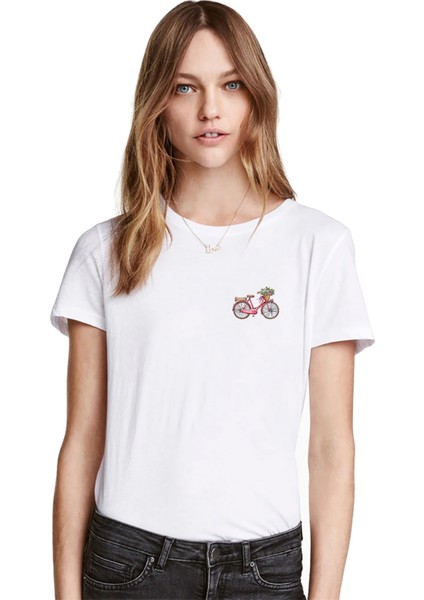 Bisiklet Gül Sepetli Pembe Bisiklet Göğüs Baskılı Beyaz Kadın Tshirt