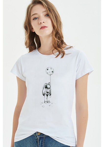 Astronot Balon Ay Baskılı Beyaz Kadın Tshirt