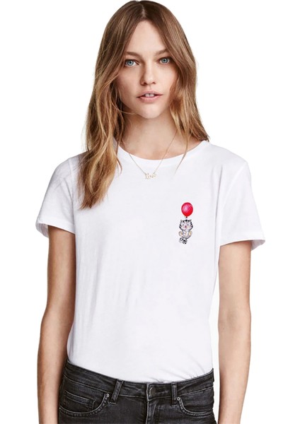 Kedi ve Kırmızı Balon Kedi Yavru Baskılı Beyaz Kadın Tshirt