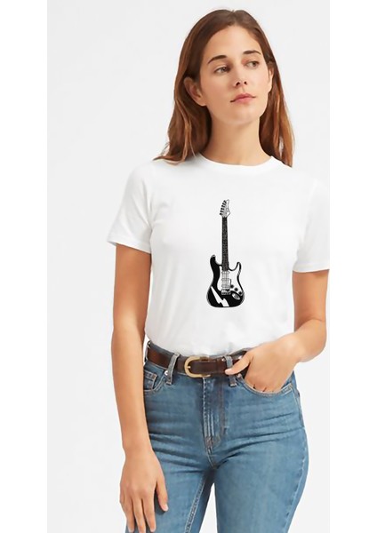 Beyaz ve Siyah Elektro Gitar Müzik Baskılı Beyaz Kadın Tshirt