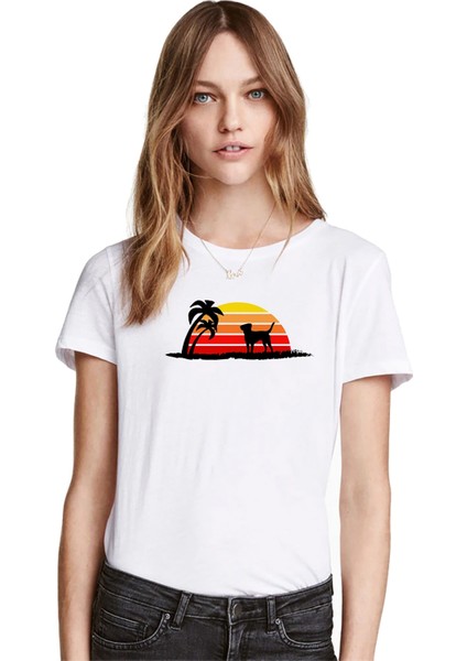 Silhouette Labrador Retriever On Sunset Beach Kadın Beyaz Tshirt