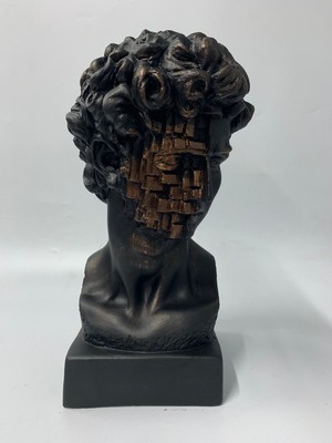 By Ari DAVUT-HK104-2